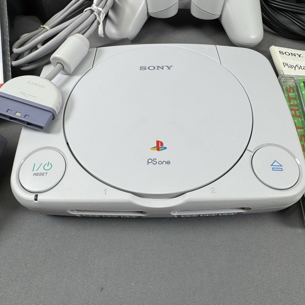 PS One Console And Racing‎ Bundle - Picture 4 of 16
